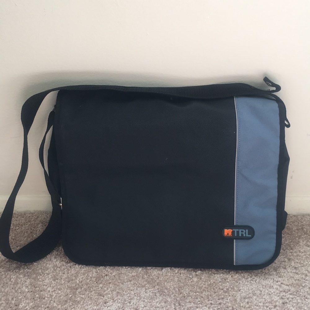 Good condition messenger bag